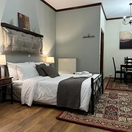 Πανσιόν Elia Αράχωβα